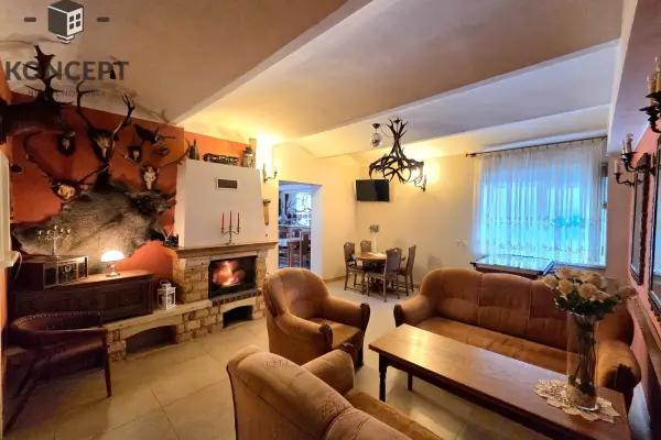 dolnośląskie, Jelenia Góra, Jagniątków, Hotelik w Jagniątkowie.